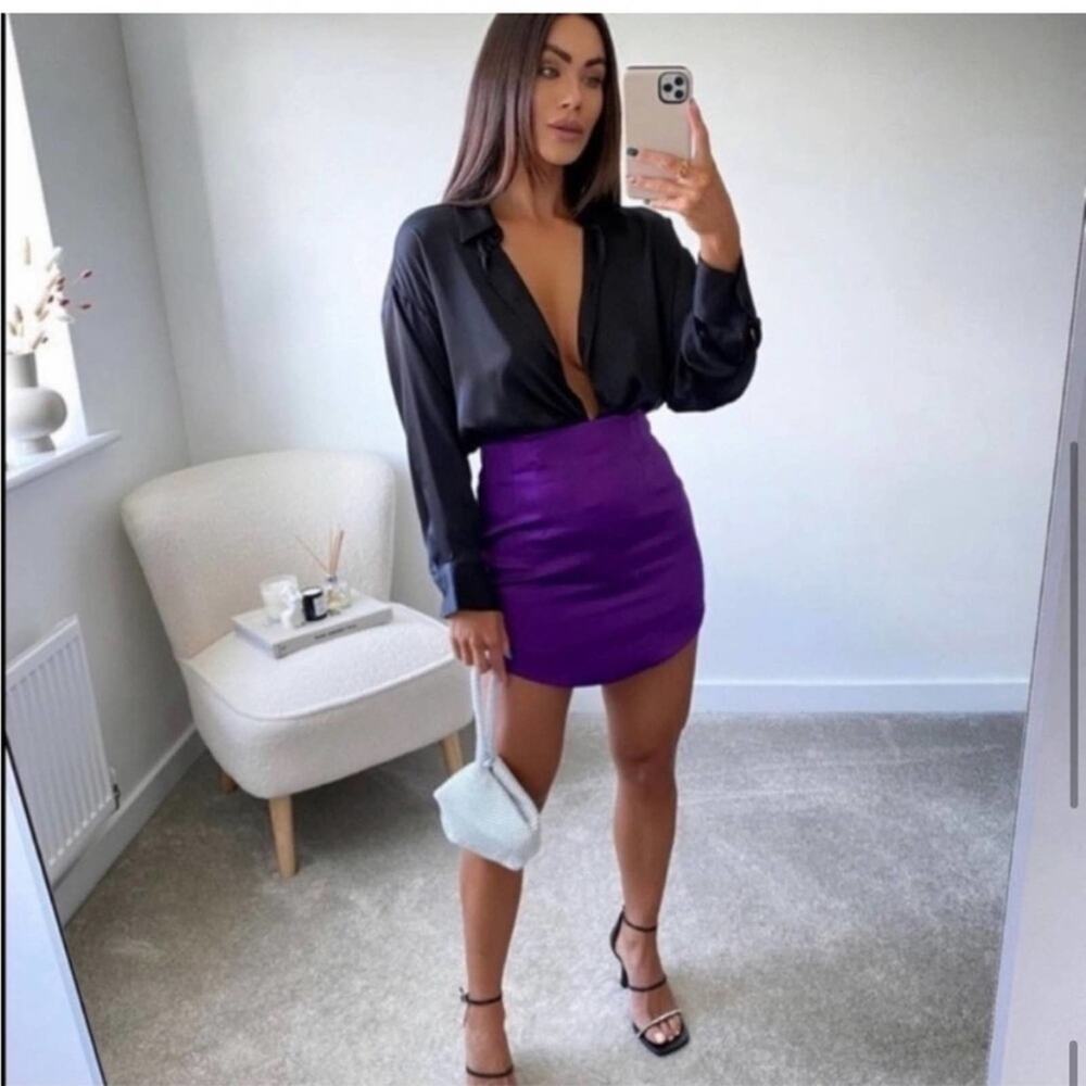 Zara Purple Satin Effect Mini Skirt Size Medium - Picture 10 of 16